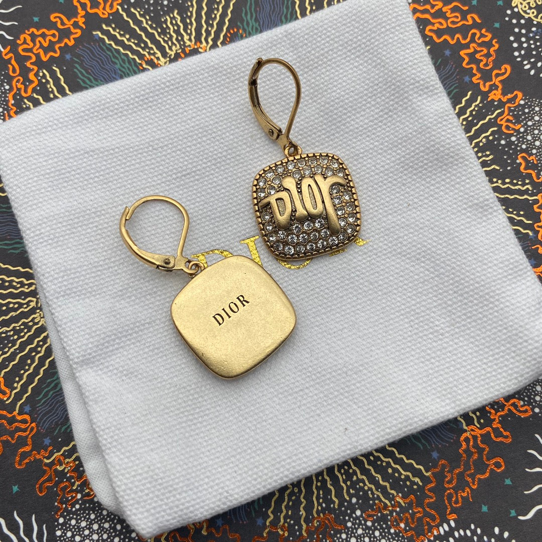 Dior Luxury Earrings | Timeless Elegance & Boutique-Grade Quality 118